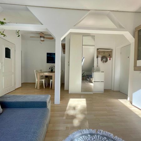 Loft Art Apartment Гдиня Екстериор снимка