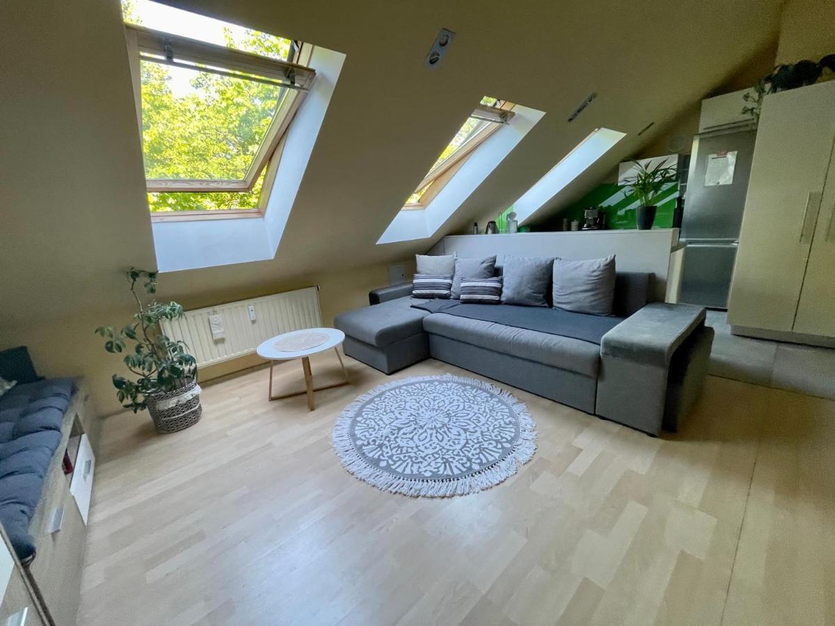 Loft Art Apartment Гдиня Екстериор снимка